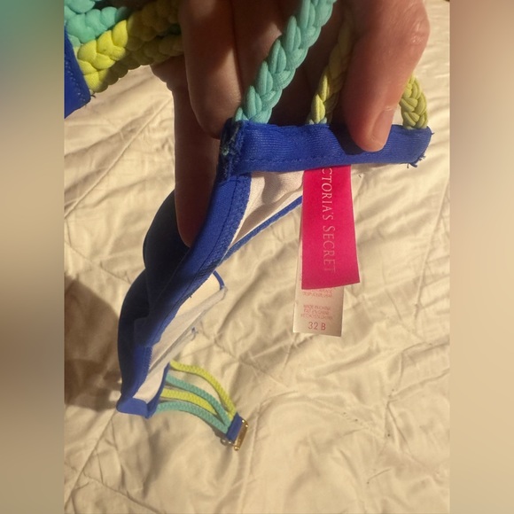 Victoria secret bikini top - Picture 4 of 4